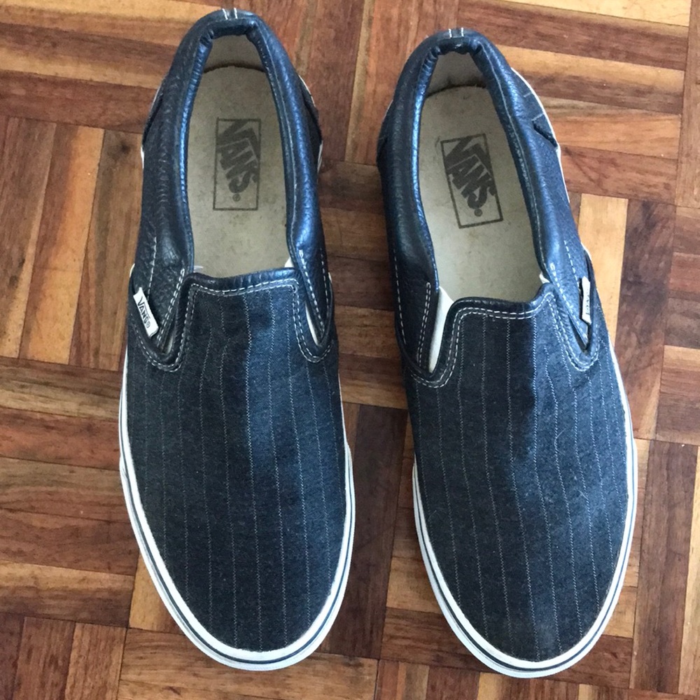 Mens Black Pinstripe Vans size 10